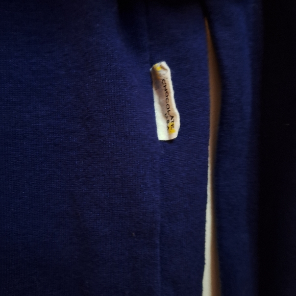 Chocolate USA medium cold shoulder metal buckle crew neck thin sweatshirt - Picture 7 of 7